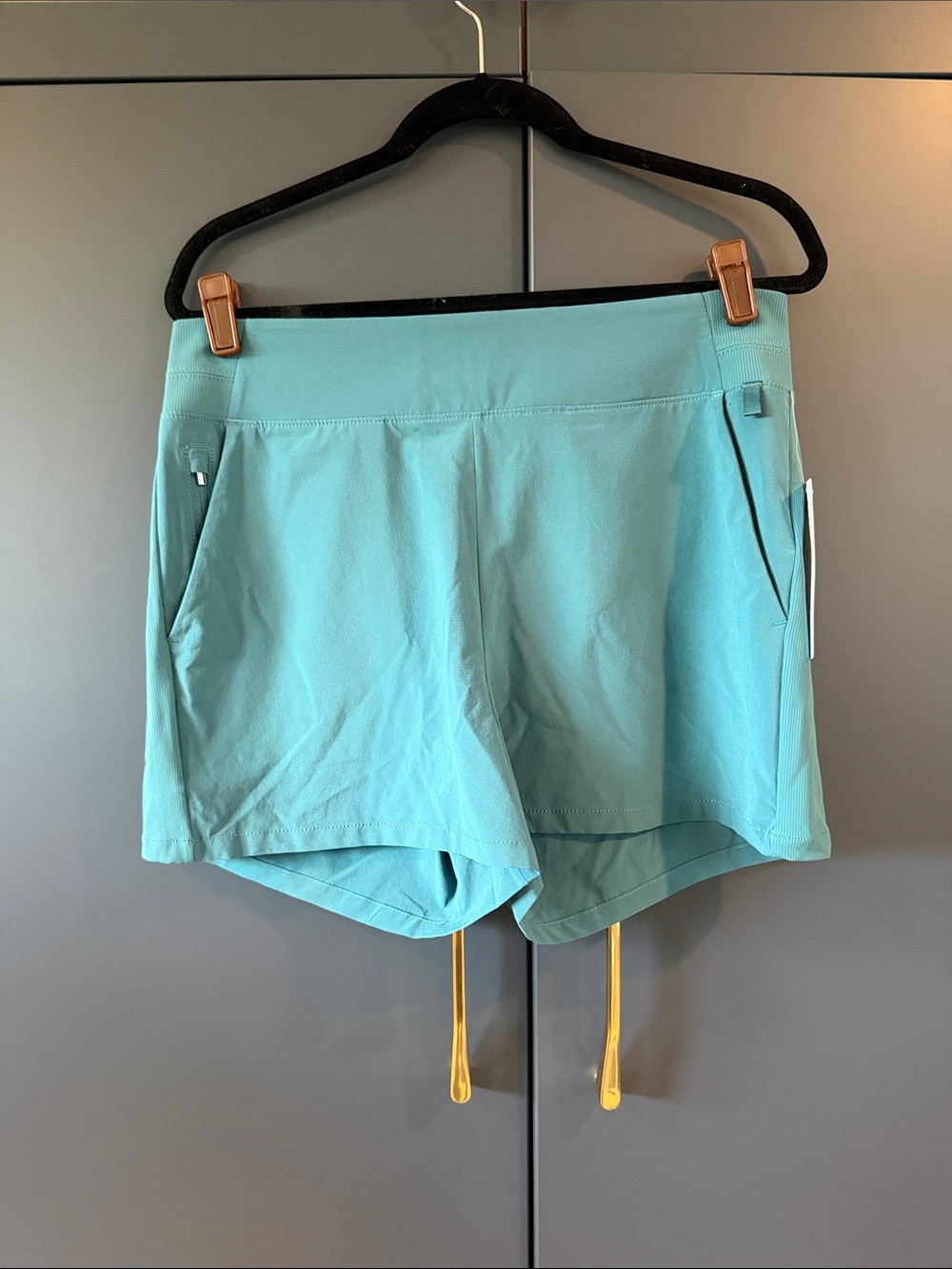 Athleta women's Brooklyn Short

Discontinued style, fan favorite!